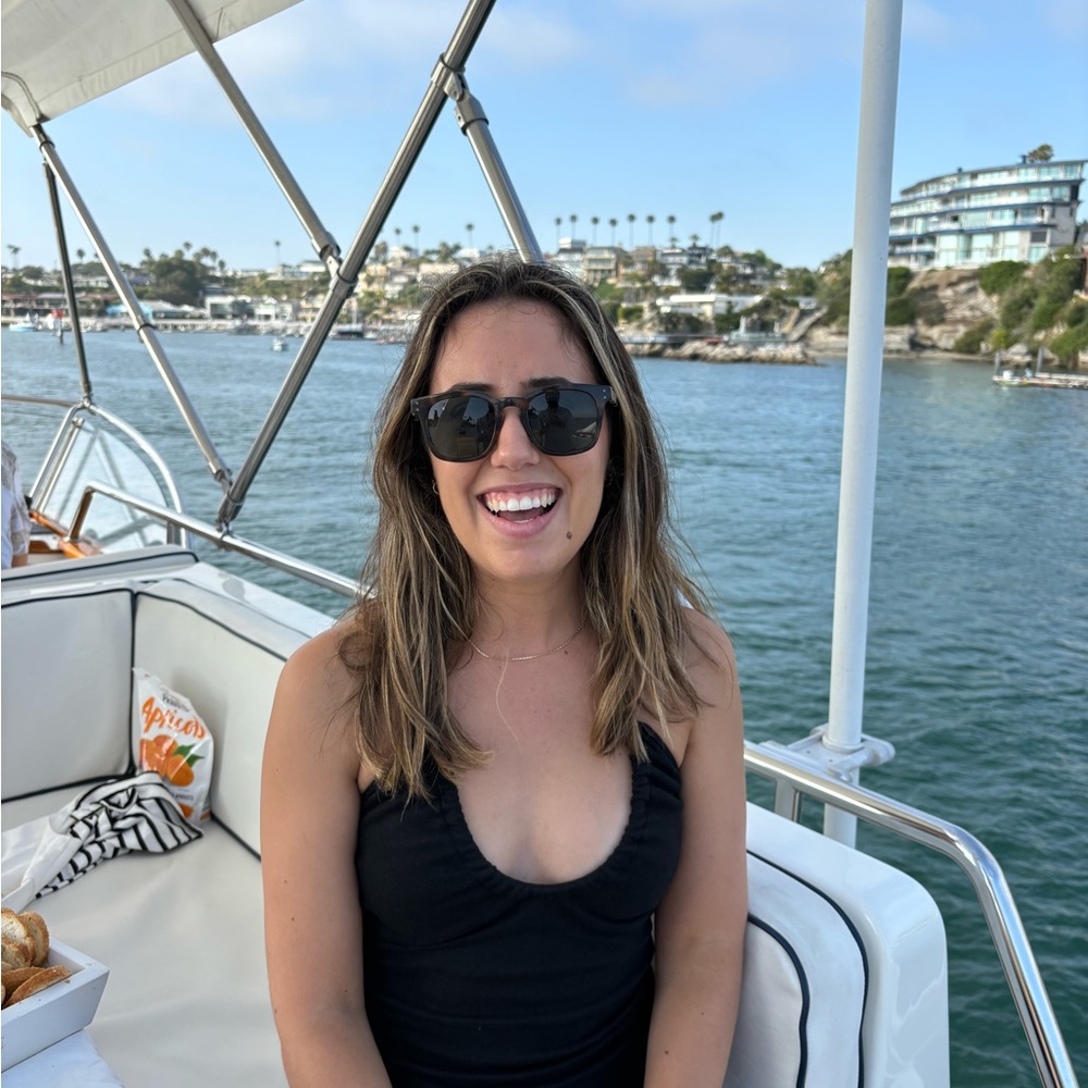 Meet your Posher, Caroline